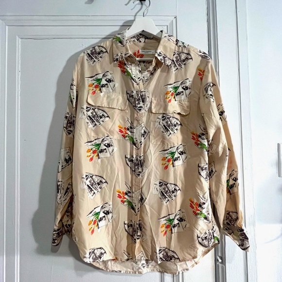 Vintage 100% Silk Equipment Blouse in Beige/Florals - Picture 1 of 4